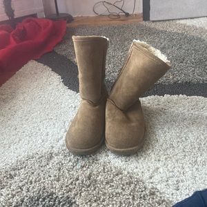 There boots for the winter